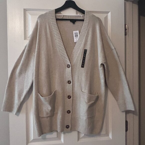 NWT Torrid Vegan Cashmere Boyfriend Cardigan V-Neck Sweater Size 1X 14-16 NEW - Picture 9 of 12